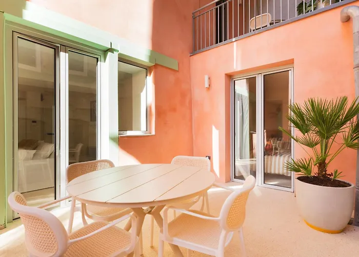 2 Pieces D'architecte Cour Privee Face Thermes アパート *