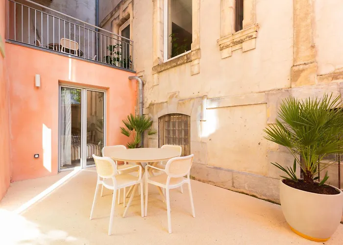 アパート 2 Pieces D'architecte Cour Privee Face Thermes バニエール・ド・ビゴール