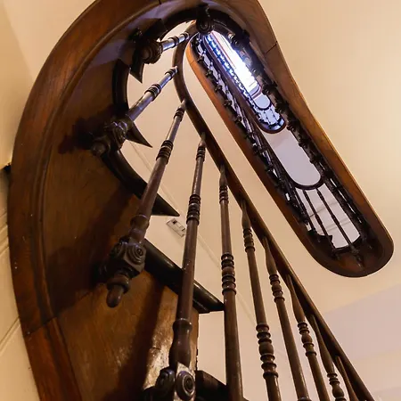 Apartment 2 Pieces D'architecte Cour Privee Face Thermes *