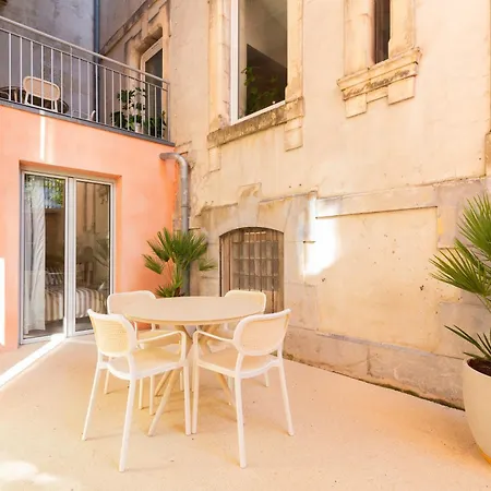 Διαμέρισμα 2 Pieces D'architecte Cour Privee Face Thermes Bagnères-de-Bigorre