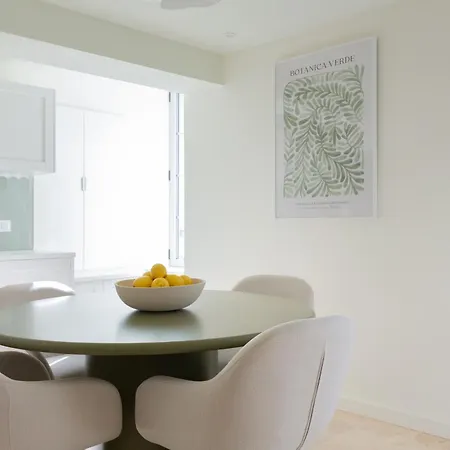 2 Pieces D'architecte Cour Privee Face Thermes Apartment